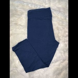 Women’s active wear three-quarter length pants